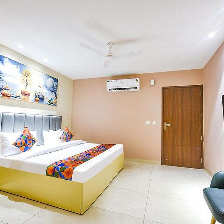 Fabhotel Supreme Suites Ludhiana Bagian luar foto