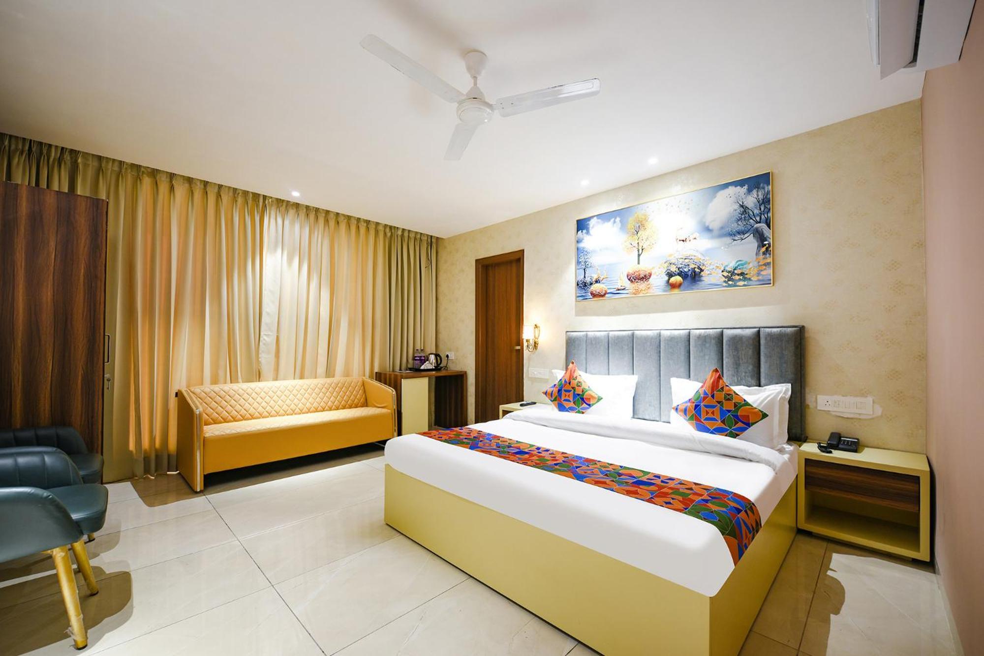Fabhotel Supreme Suites Ludhiana Bagian luar foto